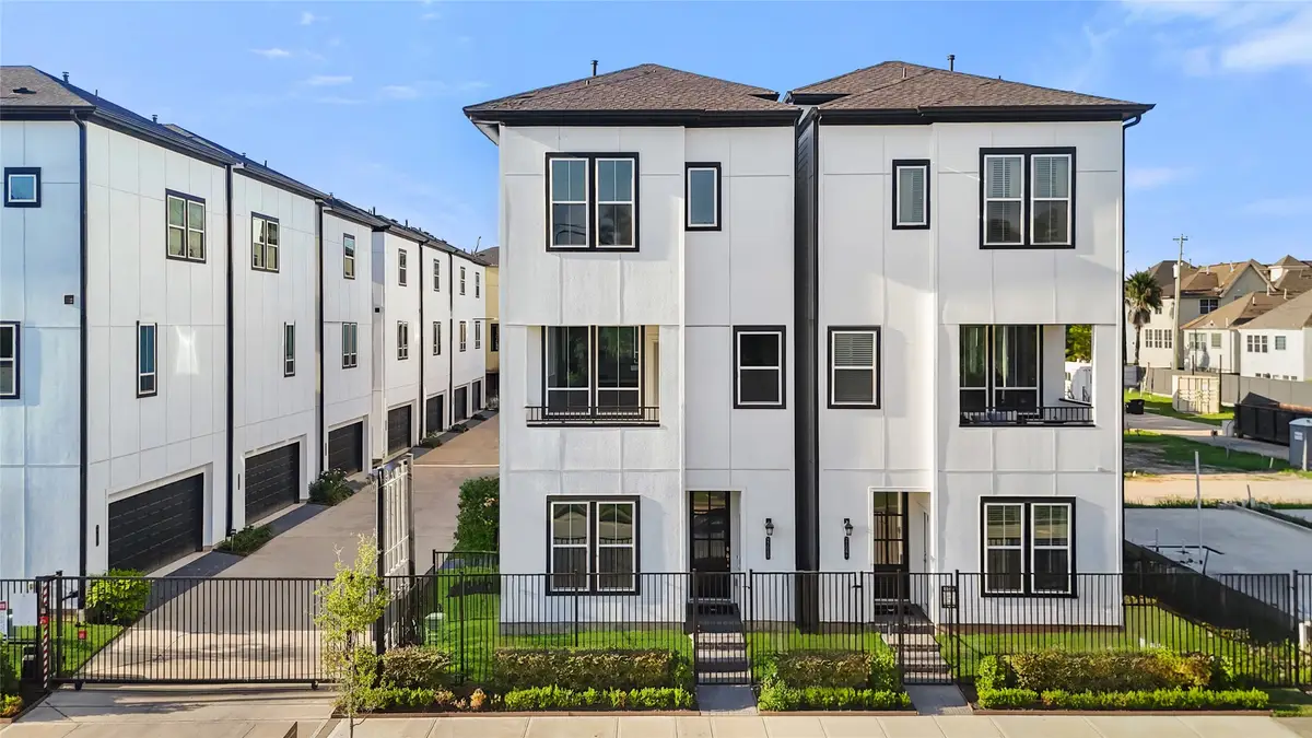 2708 Grand Fountains Drive #E, Houston, TX 77054 - #1