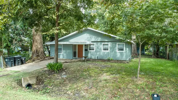 421 E Park Street, Alvin, TX 77511