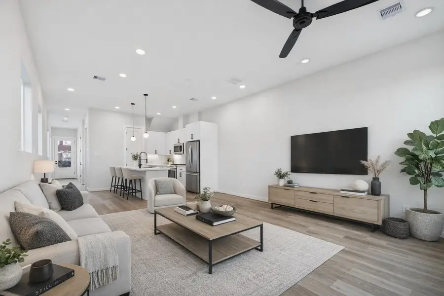 5032 Creekmont Drive, Houston, TX 77091 - #3