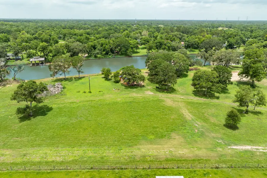 2 County Road 344, Sweeny, TX 77480 - #2