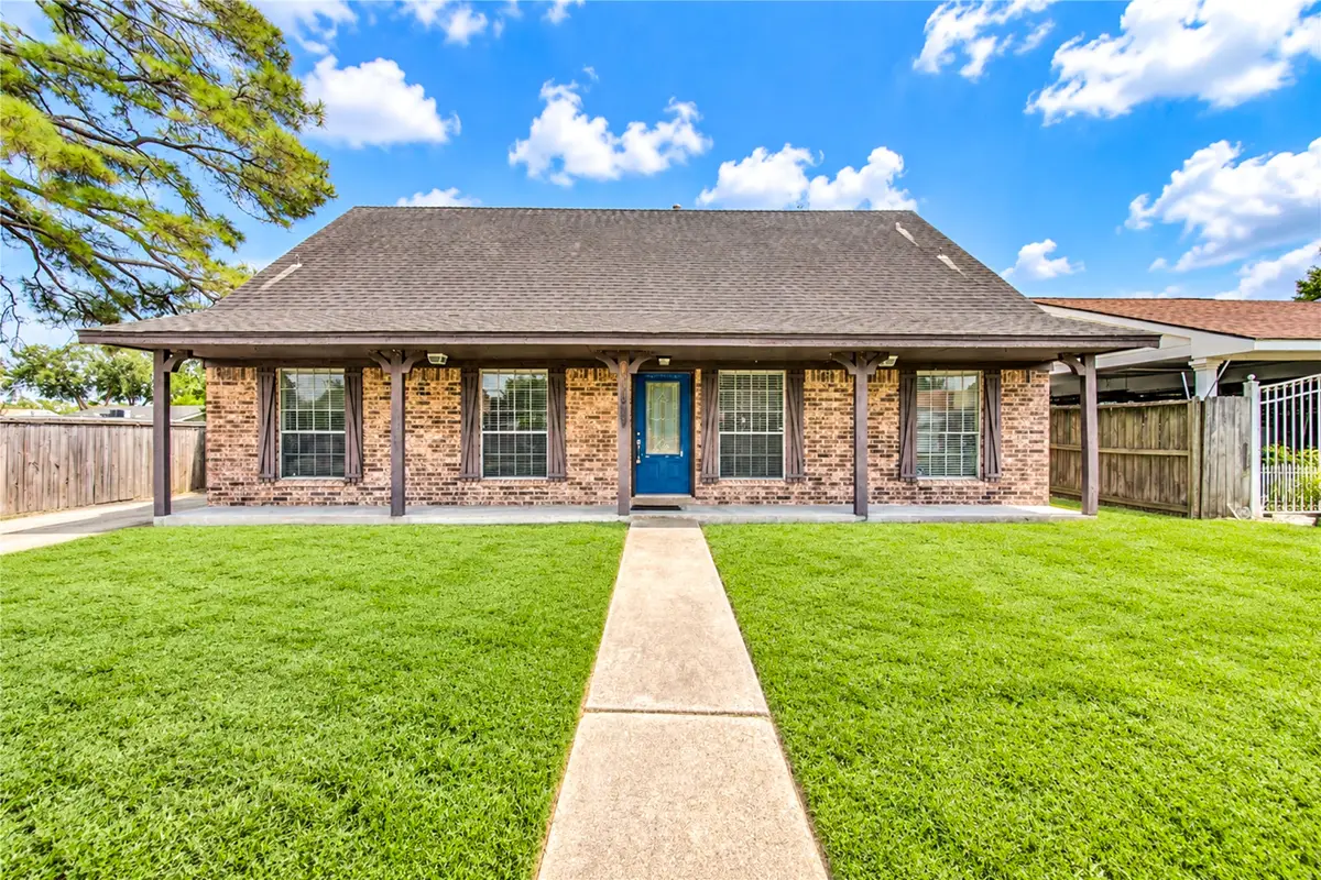 10403 Huntington Point Drive, Houston, TX 77099 - #1