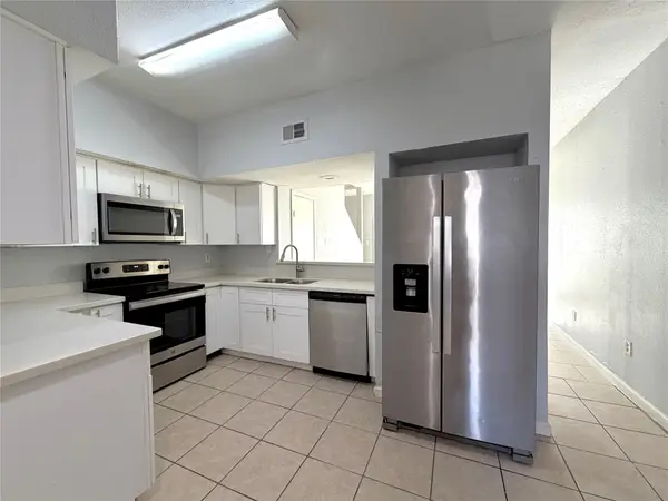 8717 Victorian Village Drive #8717, Houston, TX 77071