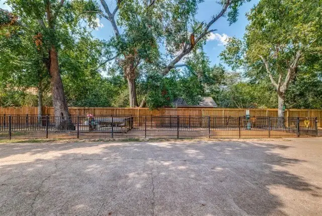 5001 Lamonte Lane #109, Houston, TX 77092 - Image #2