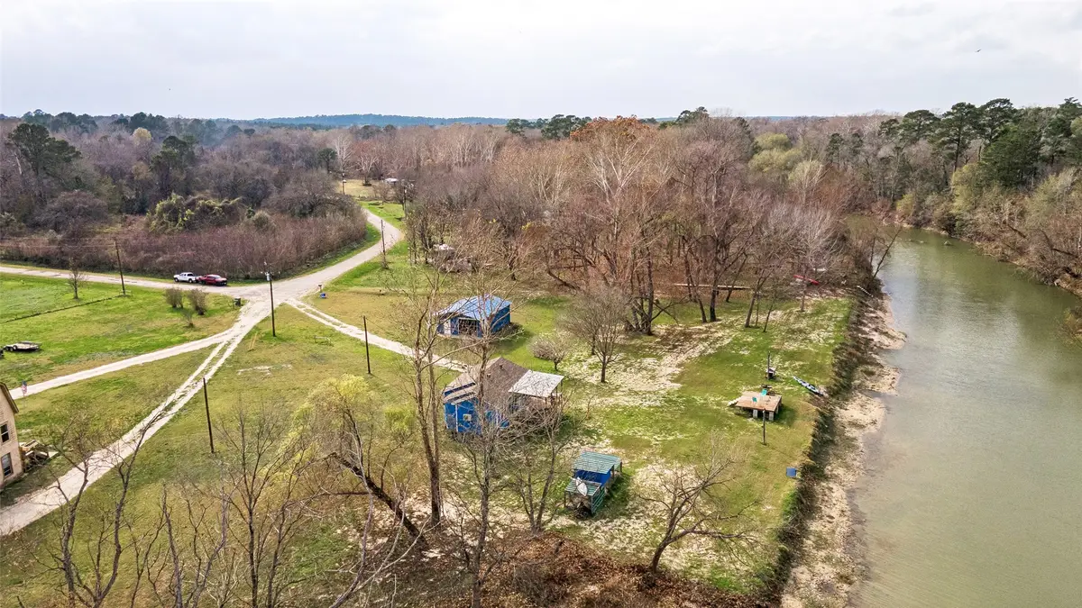 239 Fishermans Trail, Huntsville, TX 77320 - #1