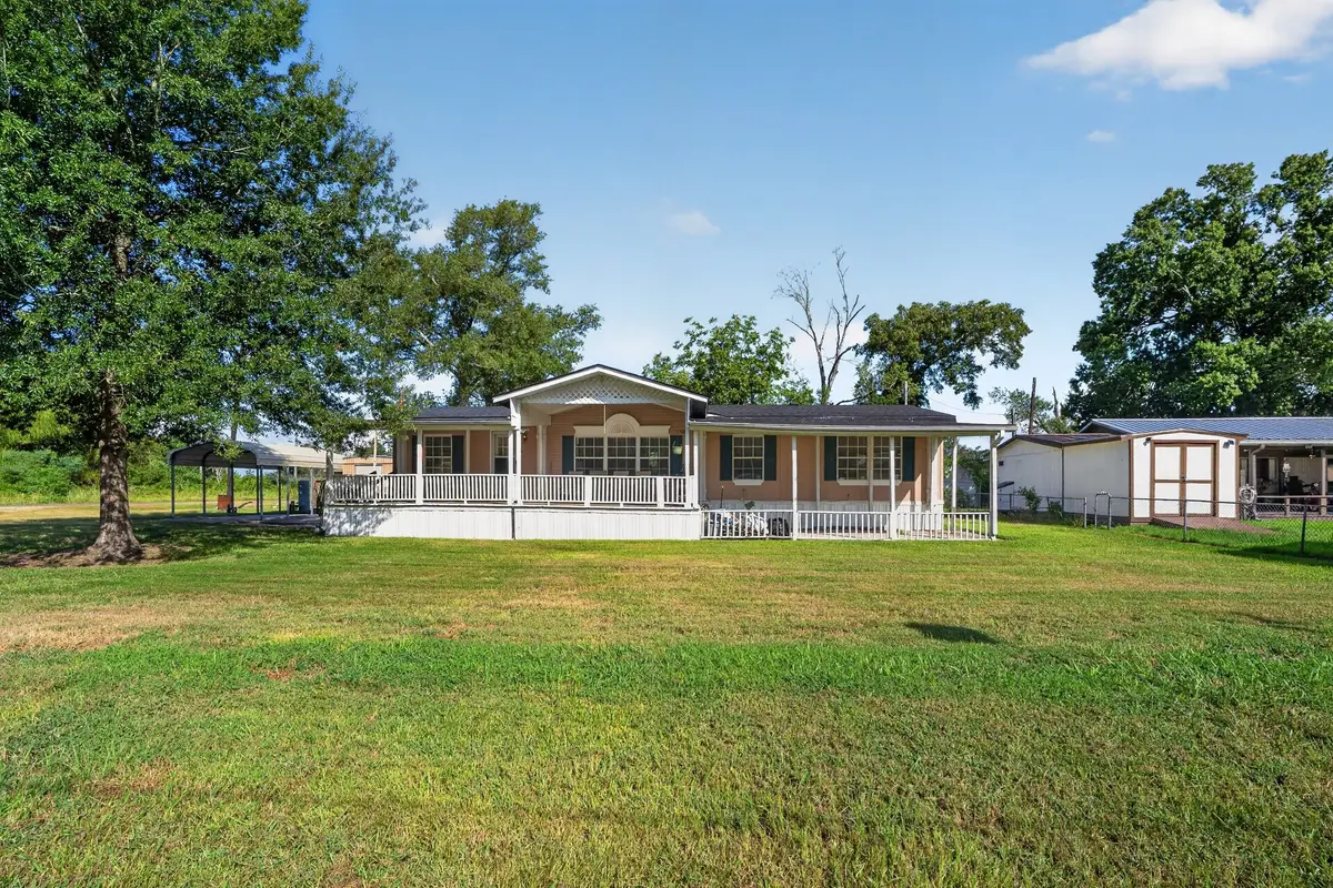 113 Butternut, Livingston, TX 77351 - #1