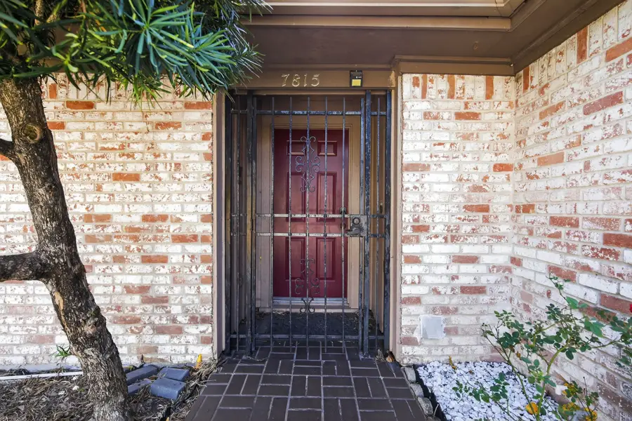 7815 Hummingbird Street, Houston, TX 77071 - Image #3