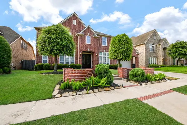 826 Delford Way, Sugar Land, TX 77479