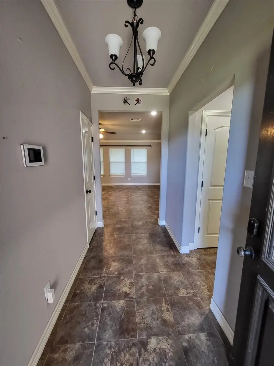 102 Liberty Lane, Clute, TX 77531 - Image #2