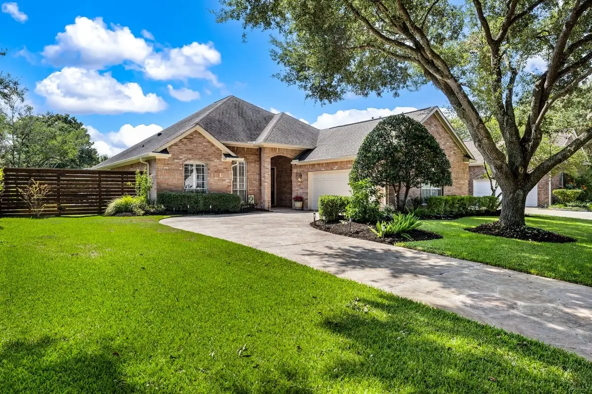 4 Crestwood Circle, Sugar Land, TX 77478 - #1