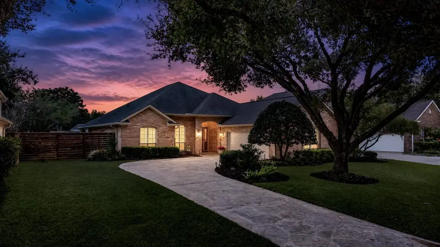 4 Crestwood Circle, Sugar Land, TX 77478 - #2