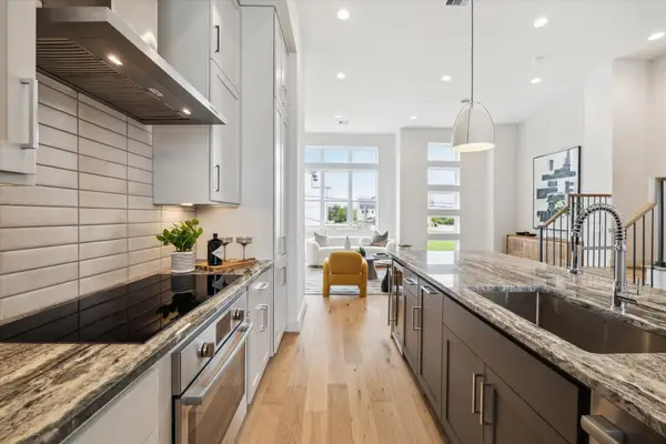 2123 Emancipation Avenue, Houston, TX 77003