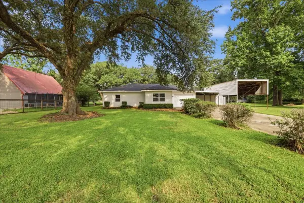 400 Nevils Street, Bridge City, TX 77611