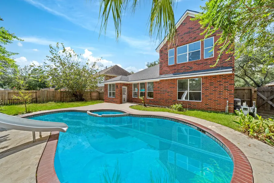 13623 Country Green Court, Houston, TX 77059 - Image #2