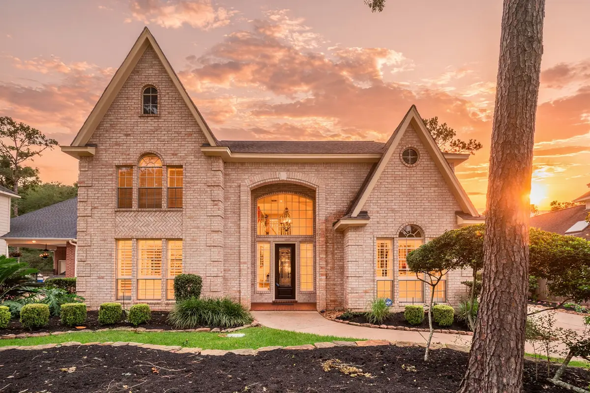 142 W Shadowpoint Circle, The Woodlands, TX 77381 - #1