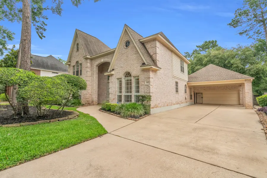 142 W Shadowpoint Circle, The Woodlands, TX 77381 - #3