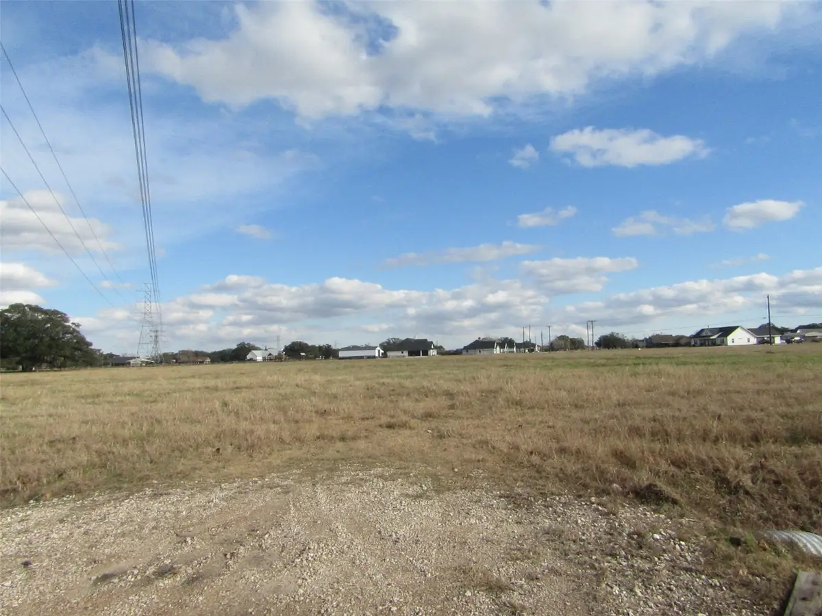 707 Winchester Trail, Angleton, TX 77515 - #1