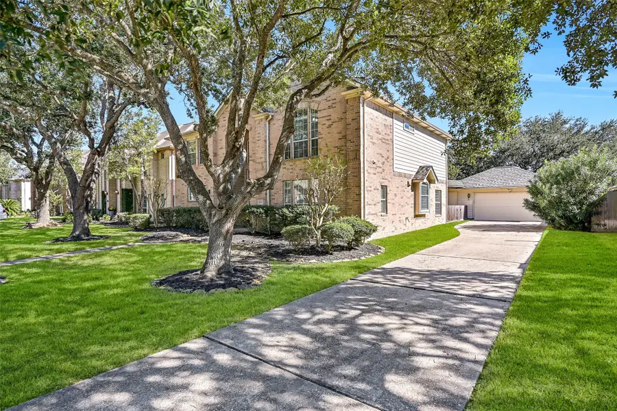 2430 La Rochelle Court, Seabrook, TX 77586 - Image #2