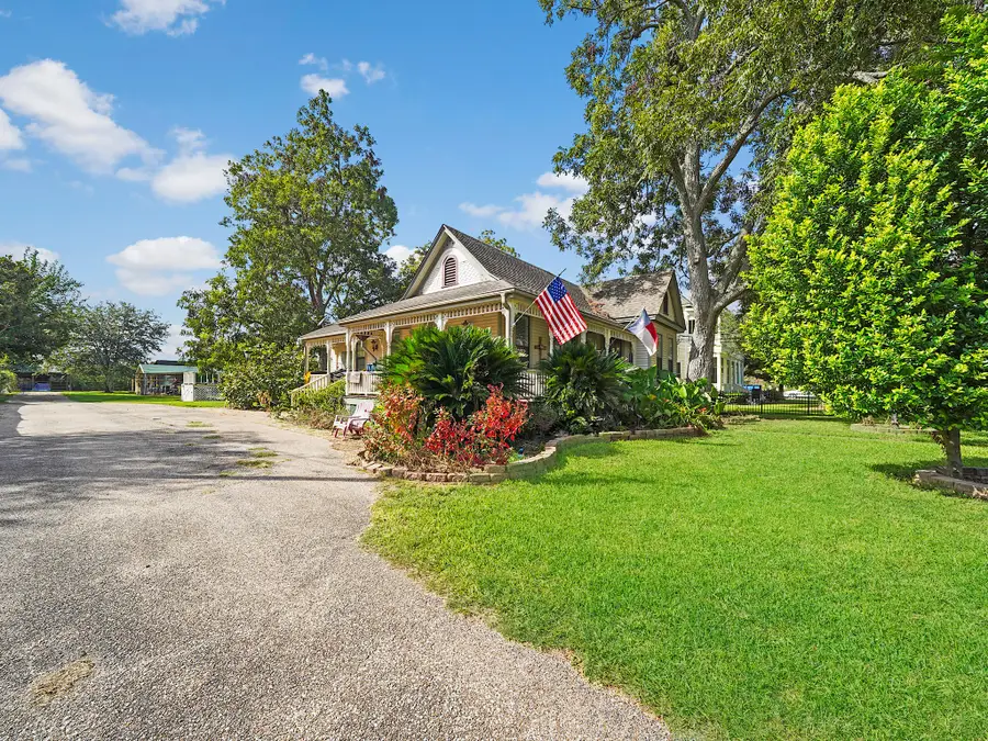 307 N Resident Street, Wharton, TX 77488 - #3