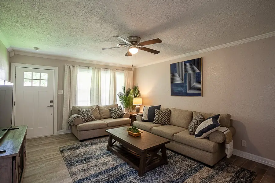 2910 Oleander Lane, Groves, TX 77619 - #2