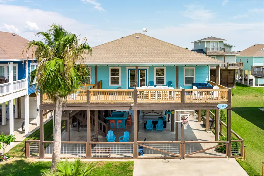866 Townsend Drive, Crystal Beach, TX 77650 - Image #2