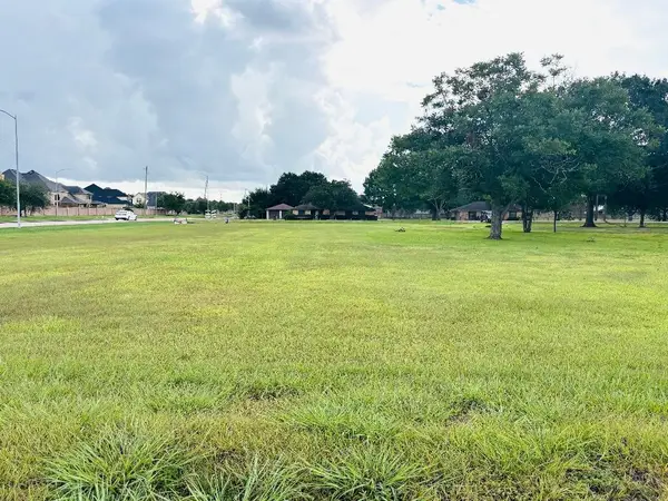 602 Sycamore Road, Richmond, TX 77469