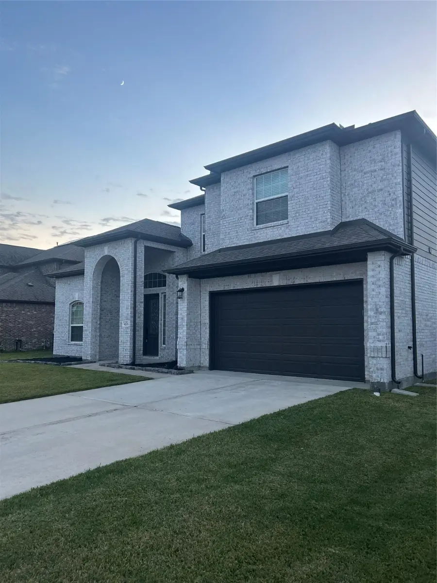 9215 Joe Louis Drive, Monterey Belvieu, TX 77523 - Image #3