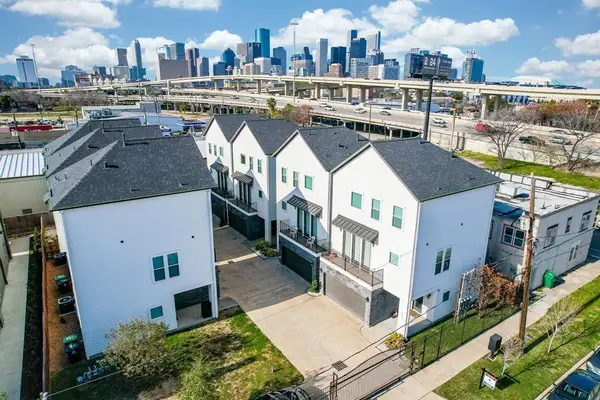 2010 Saint Charles Street, Houston, TX 77003