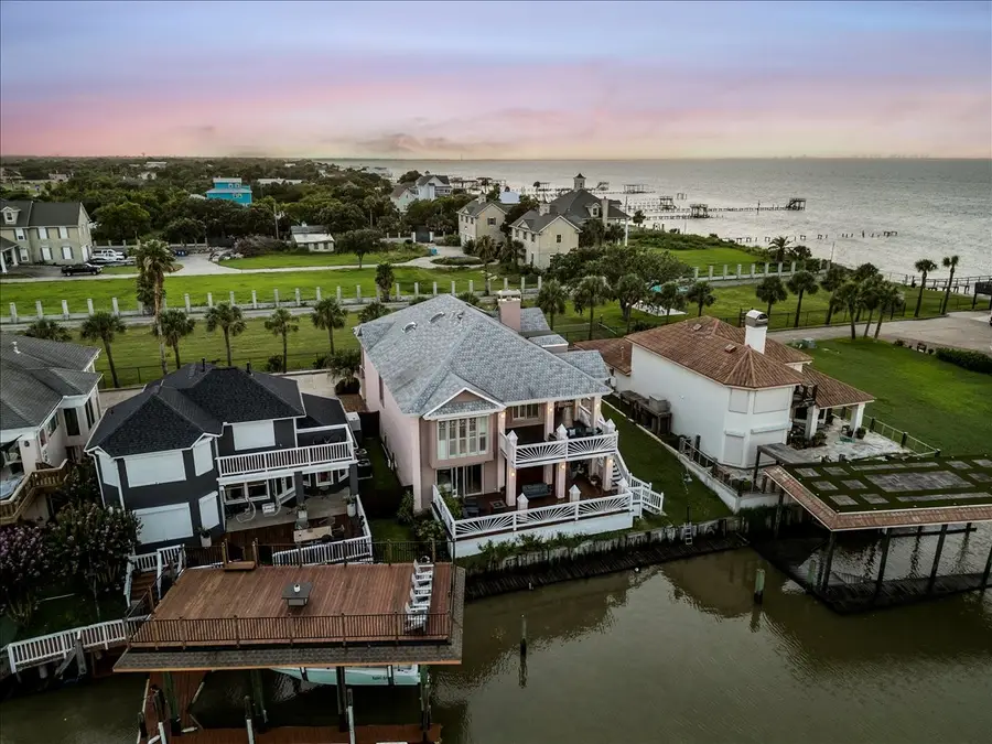 123 Port Street, San Leon, TX 77539 - #3