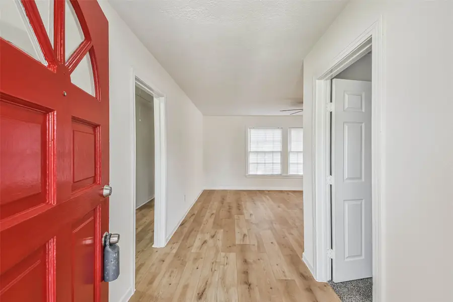 105 Live Oak Street, Baytown, TX 77520 - #2