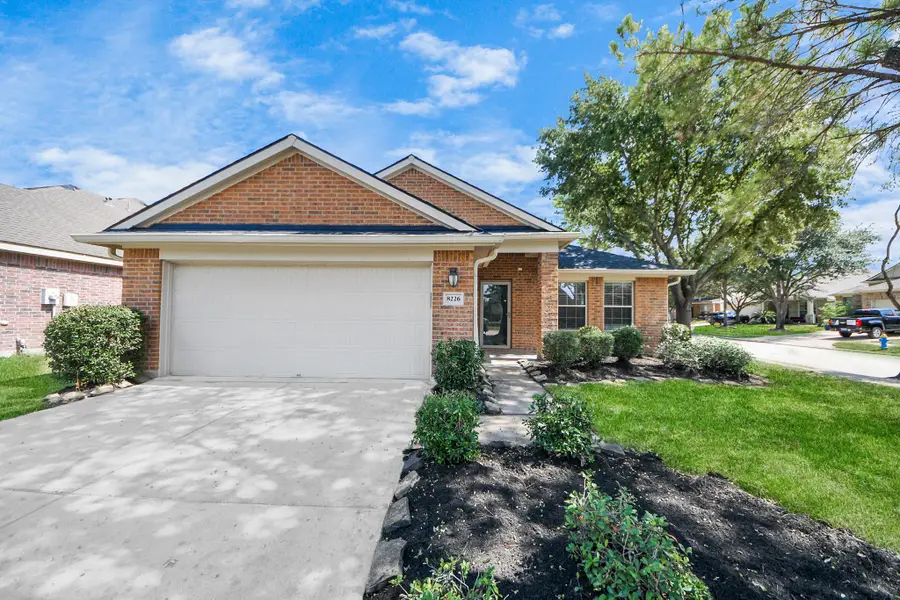 8226 Stratford Canyon Drive, Cypress, TX 77433 - Image #3
