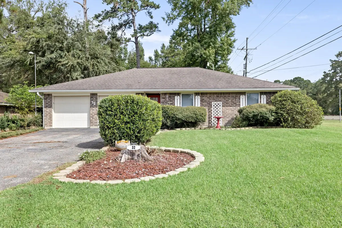 32 Greenhill Drive, Lumberton, TX 77657 - #1