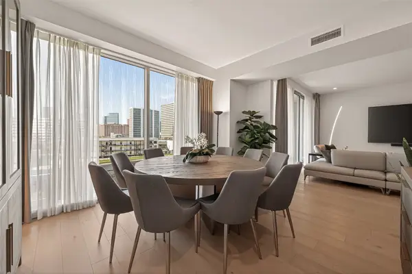 2047 Westcreek Lane #601, Houston, TX 77027