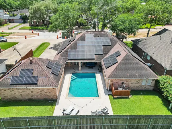 604 Westview Terrace Drive, Sealy, TX 77474