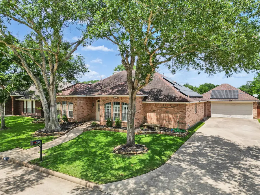 604 Westview Terrace Drive, Sealy, TX 77474 - #3