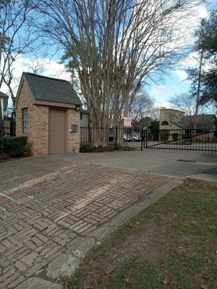 16800 Sugar Pine Drive #31, Houston, TX 77090 - #2