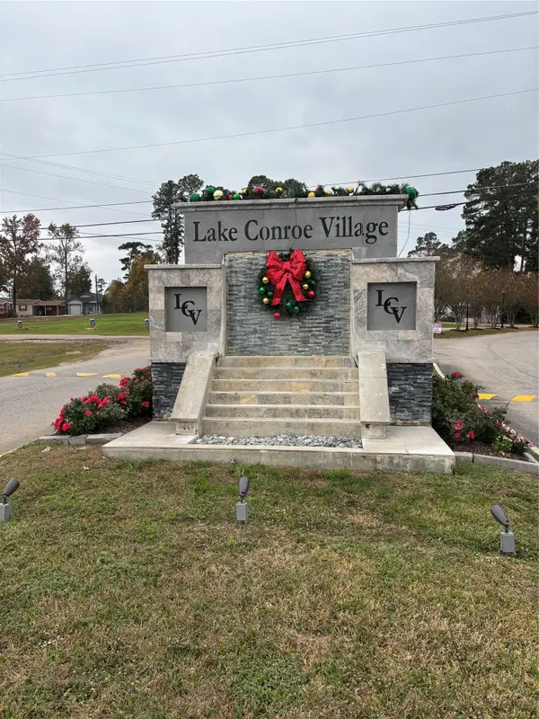 16716 E Ivanhoe, Montgomery, TX 77316