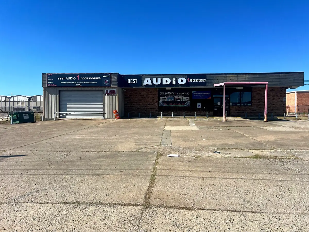 710 Interstate 10 S, Beaumont, TX 77707 - #1