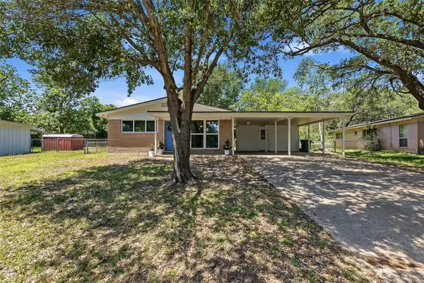 1916 Vinewood Drive, Bryan, TX 77802