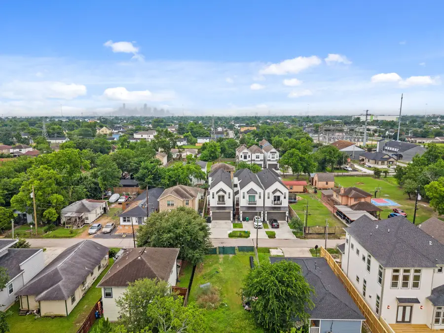 816 E 38th St #C, Houston, TX 77022 - #2