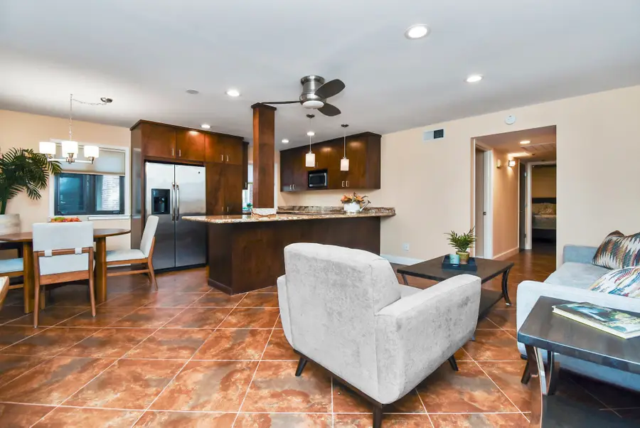 6401 Bayou Glen Road, Houston, TX 77057 - Image #2