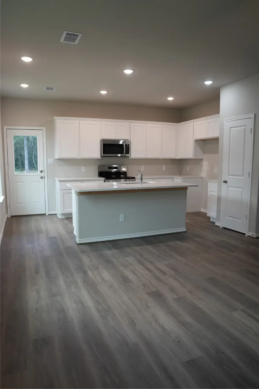 1571 Belton Lane, Anahuac, TX 77514 - Image #2