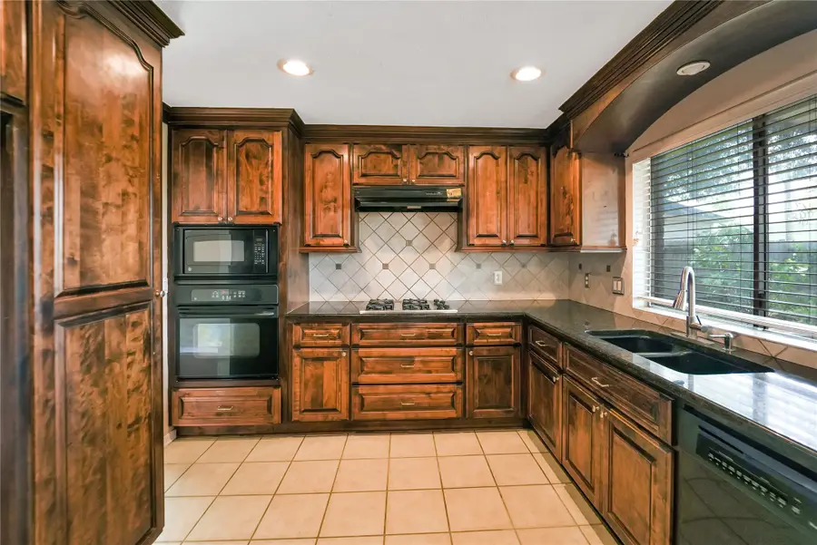 4211 Hambledon Village Drive, Houston, TX 77014 - Image #3