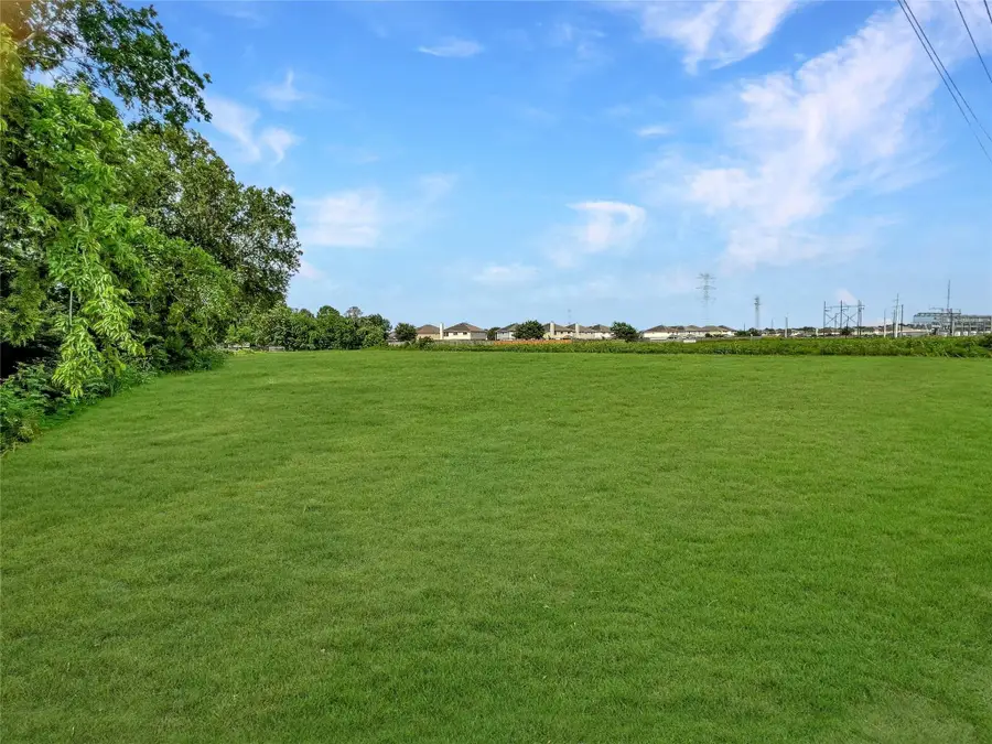000 Texas Parkway, Missouri City, TX 77489 - #3