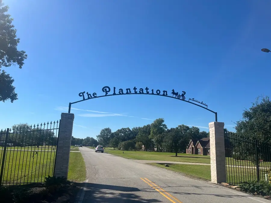 11 Tremont Street, Cove, TX 77520 - Image #3