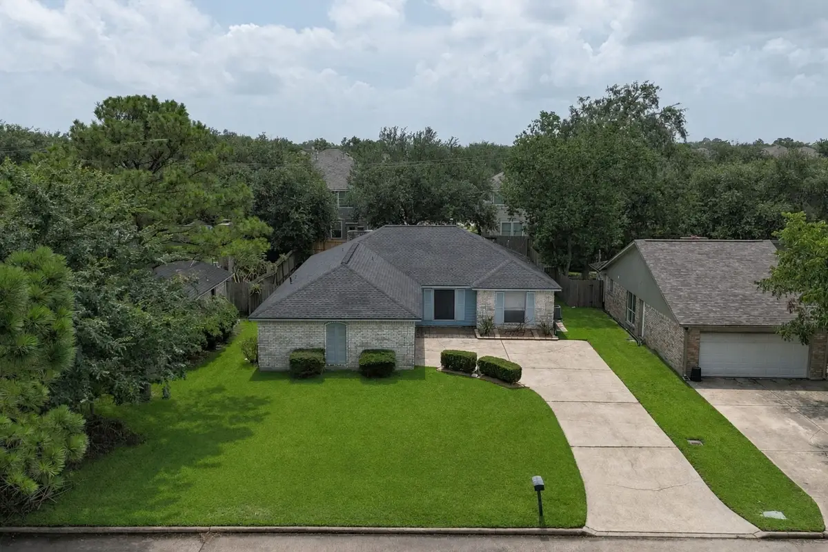 523 White Wing Court, Dickinson, TX 77539 - Image #1