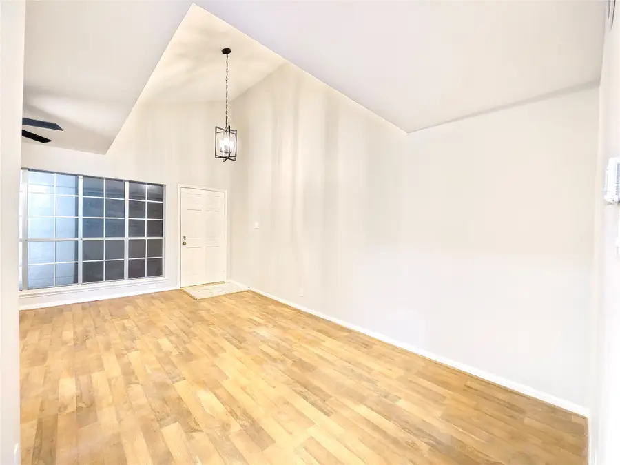 2507 Montrose Boulevard #49, Houston, TX 77006 - #3