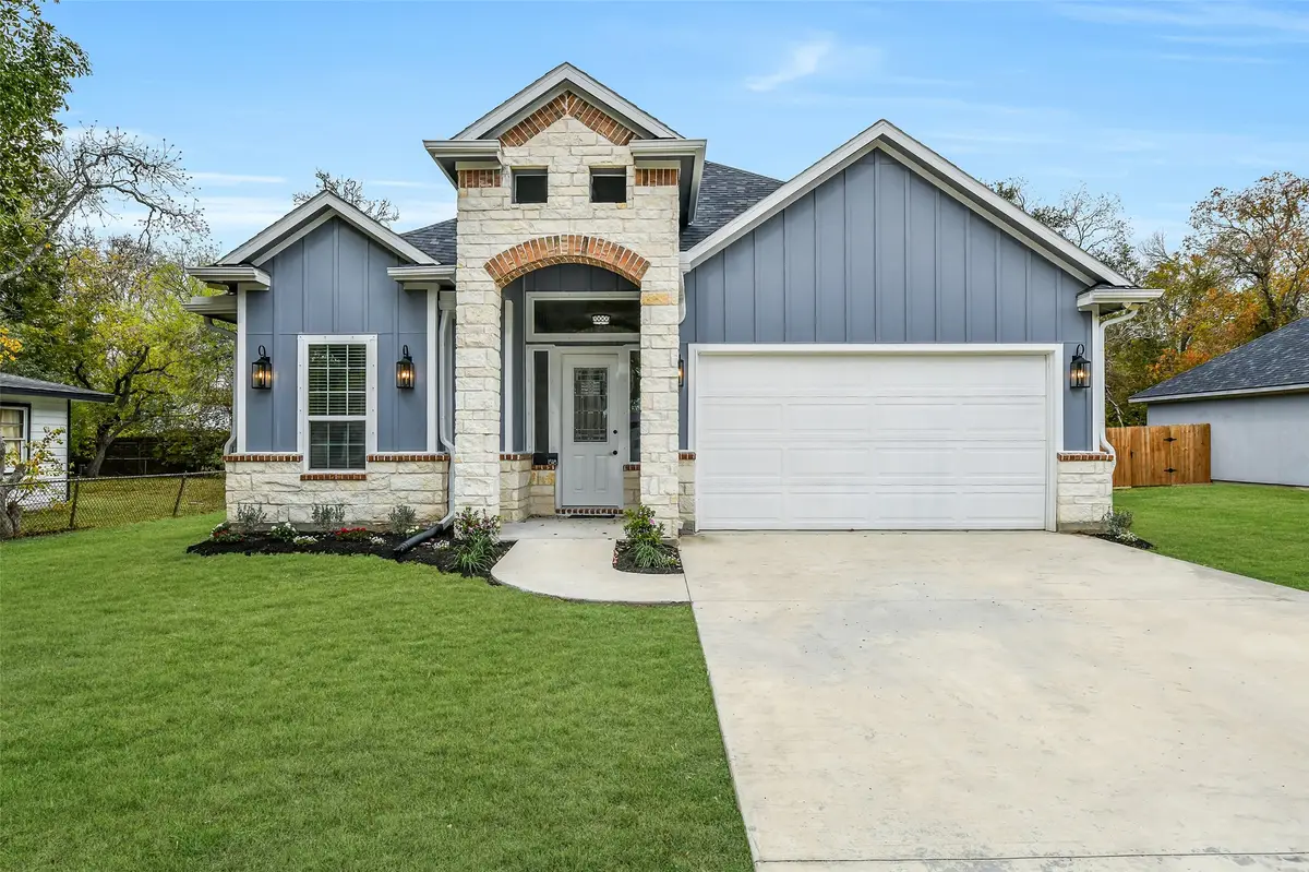 1518 Oleander Drive, La Marque, TX 77568 - Image #1