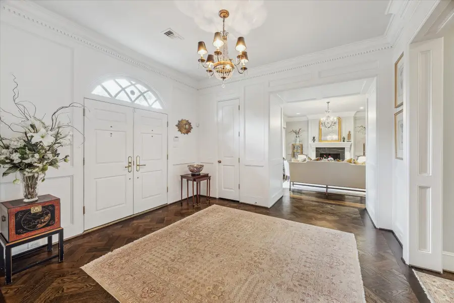 3747 Chevy Chase Drive, Houston, TX 77019 - Image #3