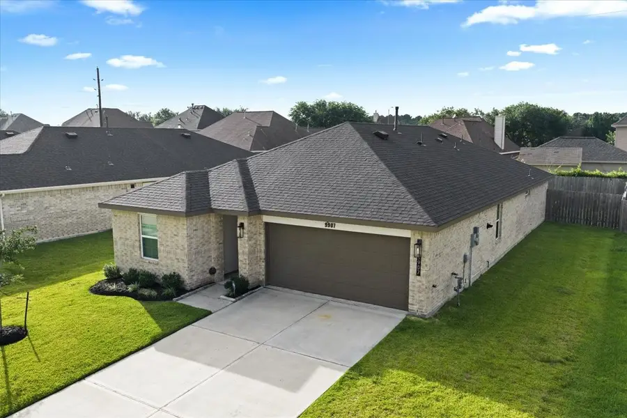 9907 Palm Royal Drive, Baytown, TX 77521 - #3