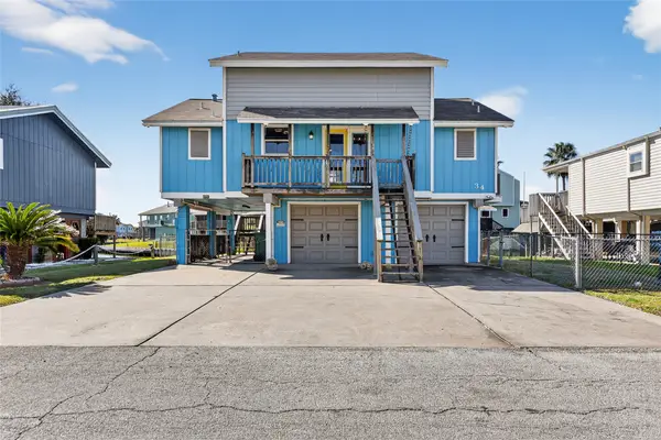 34 N Omega Street, La Marque, TX 77568